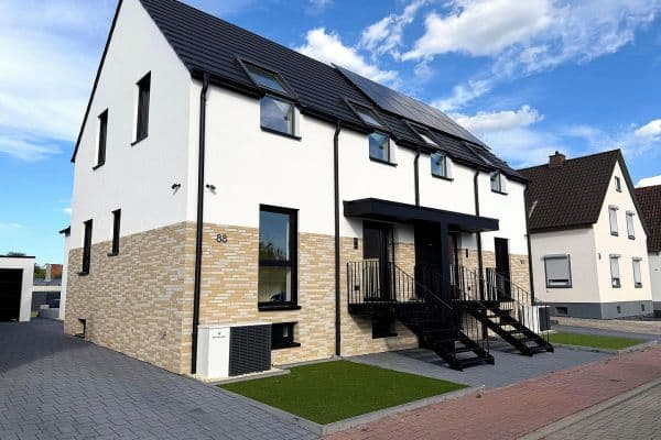 Prodej domu 154 m², pozemek 542 m², Haßloch Prodej domu 154 m², pozemek 542 m², Haßloch