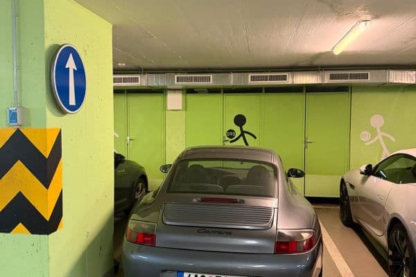 Pronájem garáže 25 m², Šaldova, Praha, Praha Pronájem garáže 25 m², Šaldova, Praha, Praha