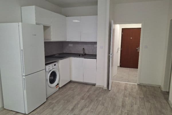 Pronájem bytu 1+kk 31 m², Voskovcova, Praha Pronájem bytu 1+kk 31 m², Voskovcova, Praha