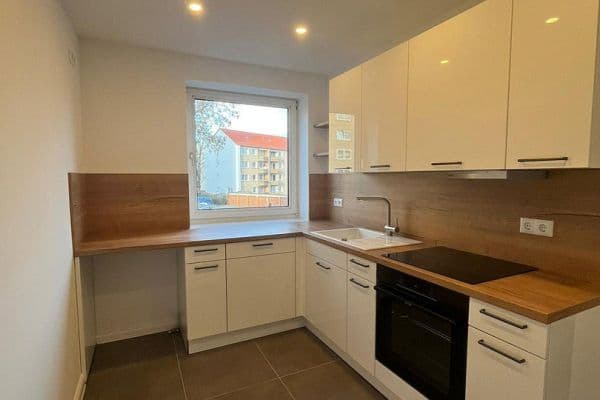 Pronájem bytu 2+1 59 m², Baldeniusstraße 35, Hannover, Dolní Sasko Pronájem bytu 2+1 59 m², Baldeniusstraße 35, Hannover, Dolní Sasko