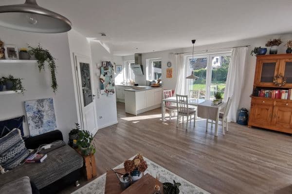 Pronájem domu 130 m², pozemek 250 m², Wilhelmstraße, Tornesch Pronájem domu 130 m², pozemek 250 m², Wilhelmstraße, Tornesch