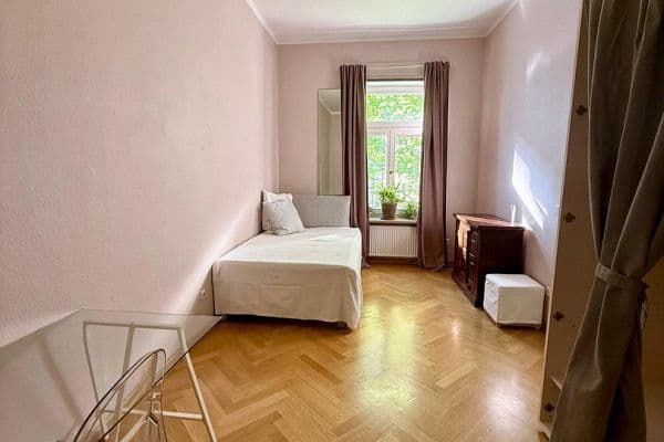 Pronájem bytu 1+1 15 m², Kaiserstraße 40, München, Bavorsko Pronájem bytu 1+1 15 m², Kaiserstraße 40, München, Bavorsko