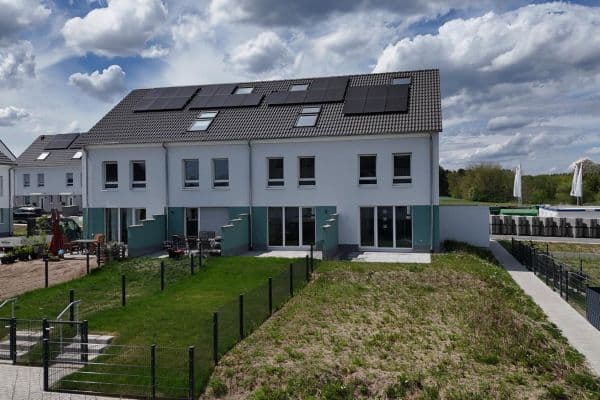 Pronájem domu 141 m², pozemek 169 m², Am Brünnle 14, Röth Pronájem domu 141 m², pozemek 169 m², Am Brünnle 14, Röth