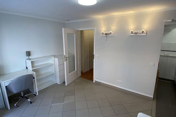 Pronájem bytu 1+1 25 m², Mozartstraße 5, Stuttgart, Bádensko-Württembersko Pronájem bytu 1+1 25 m², Mozartstraße 5, Stuttgart, Bádensko-Württembersko