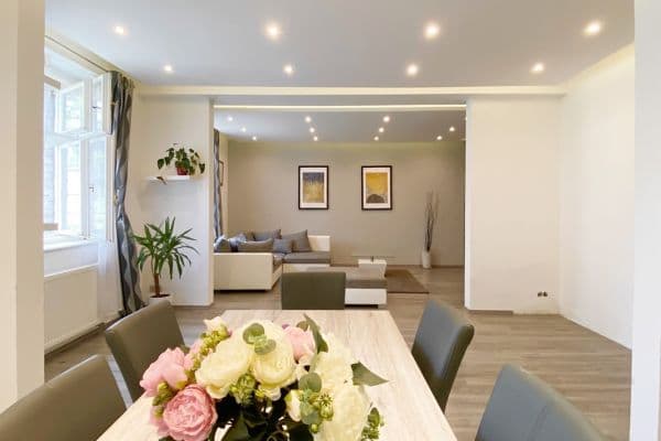 Pronájem bytu 3+kk 95 m², U Střešovických hřišť, Praha Pronájem bytu 3+kk 95 m², U Střešovických hřišť, Praha