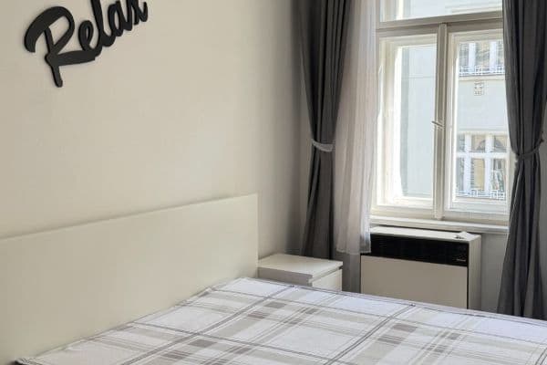 Prodej bytu 1+kk 34 m², Na Celné, Praha Prodej bytu 1+kk 34 m², Na Celné, Praha