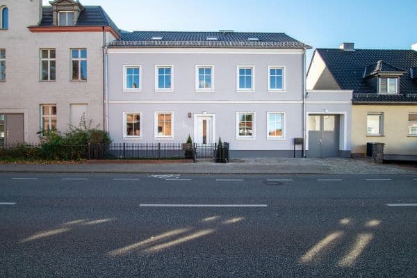 Prodej domu 250 m², pozemek 430 m², Potsdamer Str. 104, Potsdam, Braniborsko Prodej domu 250 m², pozemek 430 m², Potsdamer Str. 104, Potsdam, Braniborsko