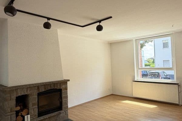 Prodej bytu 4+1 109 m², Niederstraße 9, Recklingenhausen Prodej bytu 4+1 109 m², Niederstraße 9, Recklingenhausen