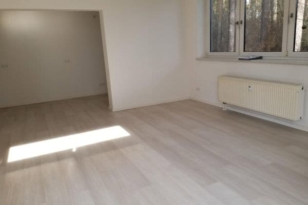 Pronájem bytu 2+1 71 m², Ahornstr. 10, Fichtenwalde Pronájem bytu 2+1 71 m², Ahornstr. 10, Fichtenwalde