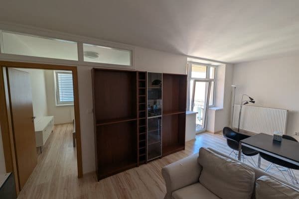 Pronájem bytu 2+kk 62 m², Kunzova, Brno Pronájem bytu 2+kk 62 m², Kunzova, Brno