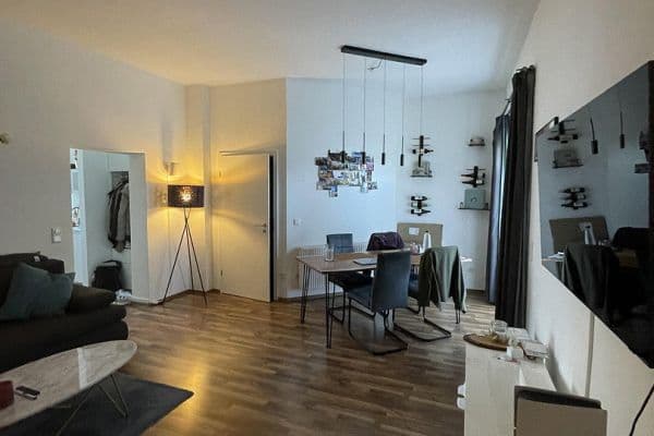 Pronájem bytu 2+1 63 m², Almastr. 11, Essen Pronájem bytu 2+1 63 m², Almastr. 11, Essen