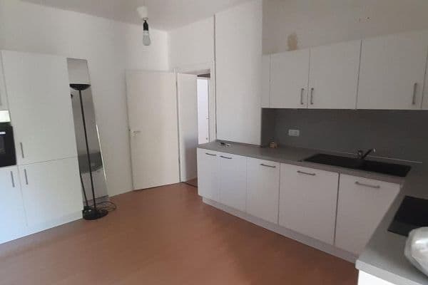 Pronájem bytu 3+1 58 m², Hohenzollernstr.5, Duissern, Severní Porýní-Vestfálsko Pronájem bytu 3+1 58 m², Hohenzollernstr.5, Duissern, Severní Porýní-Vestfálsko