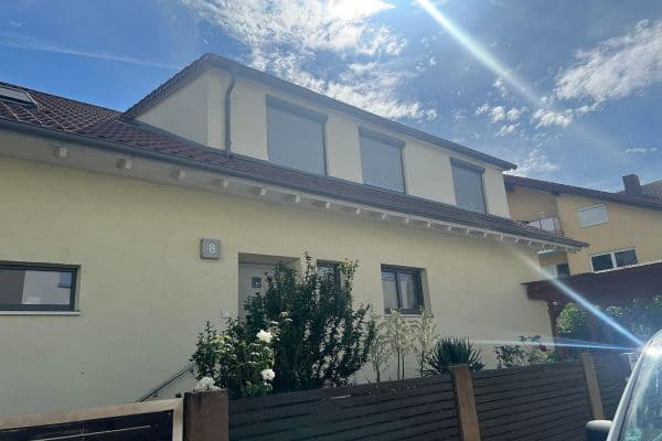 Pronájem bytu 3+1 92 m², Eggenstein-Leopoldshafen Pronájem bytu 3+1 92 m², Eggenstein-Leopoldshafen