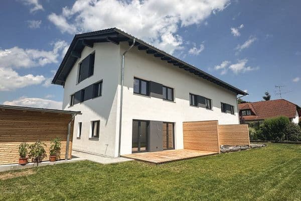 Prodej domu 150 m², pozemek 375 m², Pfanzeltstraße 3, Wallersdorf, Bavorsko Prodej domu 150 m², pozemek 375 m², Pfanzeltstraße 3, Wallersdorf, Bavorsko