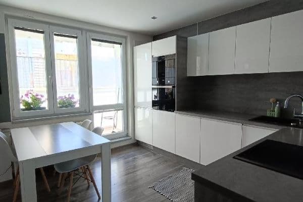 Pronájem bytu 3+1 65 m², Výškovická, Ostrava Pronájem bytu 3+1 65 m², Výškovická, Ostrava