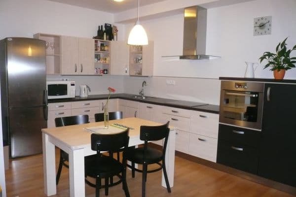 Pronájem bytu 4+kk 84 m², Na Neklance, Praha Pronájem bytu 4+kk 84 m², Na Neklance, Praha