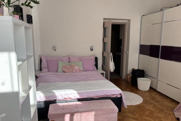 Pronájem bytu 1+kk 30 m², Žitomírská, Praha Pronájem bytu 1+kk 30 m², Žitomírská, Praha