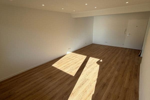 Prodej bytu 3+1 76 m², Breslauer Str. 25, Rheinbach Prodej bytu 3+1 76 m², Breslauer Str. 25, Rheinbach
