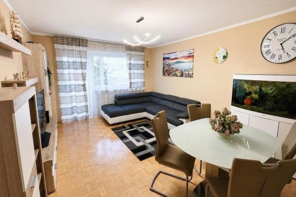 Prodej bytu 3+1 84 m², waldbronn Prodej bytu 3+1 84 m², waldbronn