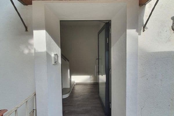Pronájem bytu 25 m², Köln, Severní Porýní-Vestfálsko Pronájem bytu 25 m², Köln, Severní Porýní-Vestfálsko
