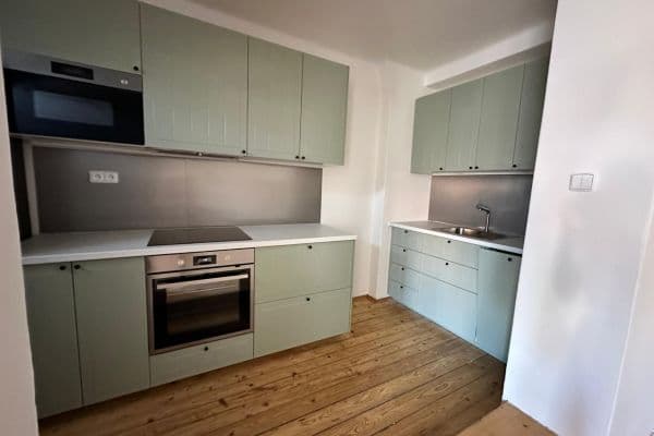 Pronájem bytu 2+1 68 m², Petra Slezáka, Praha Pronájem bytu 2+1 68 m², Petra Slezáka, Praha