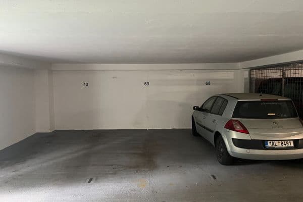 Prodej garáže 12 m², Pod Klaudiánkou, Praha Prodej garáže 12 m², Pod Klaudiánkou, Praha