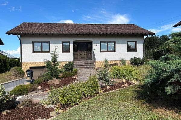 Pronájem domu 120 m², pozemek 866 m², Straubenhardt Pronájem domu 120 m², pozemek 866 m², Straubenhardt
