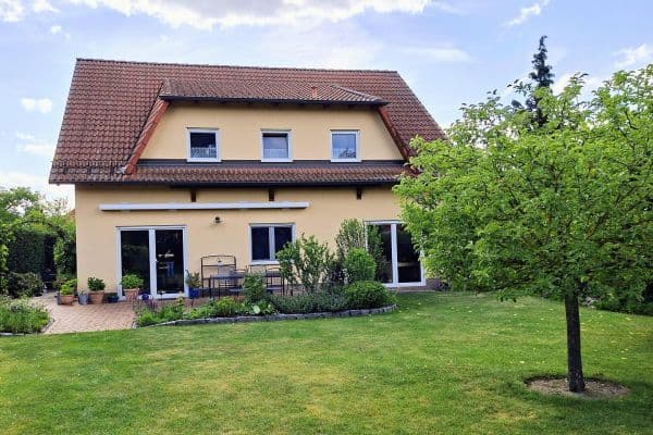 Prodej domu 184 m², pozemek 1.122 m², Falkensee Prodej domu 184 m², pozemek 1.122 m², Falkensee