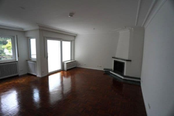 Prodej bytu 3+1 120 m², Kronberg Prodej bytu 3+1 120 m², Kronberg