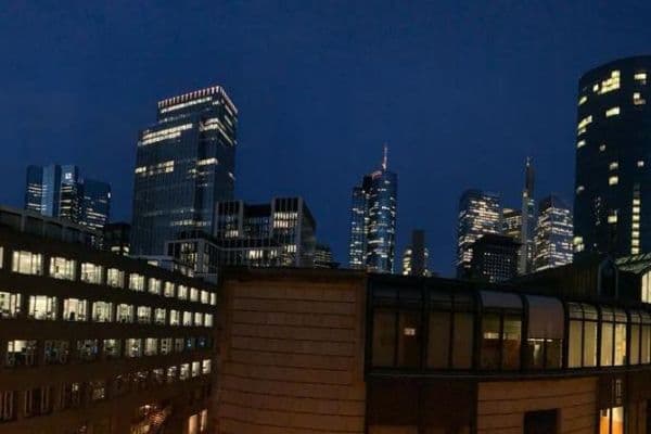 Pronájem bytu 2+kk 70 m², Frankfurt, Hessen Pronájem bytu 2+kk 70 m², Frankfurt, Hessen