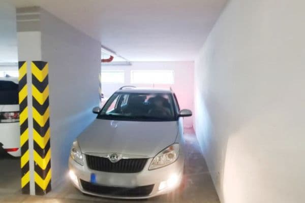 Pronájem garáže 12 m², Křepelčí, Brno Pronájem garáže 12 m², Křepelčí, Brno
