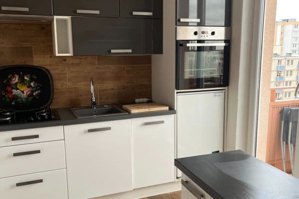 Prodej bytu 3+1 60 m², Račianska, Nové Mesto Prodej bytu 3+1 60 m², Račianska, Nové Mesto