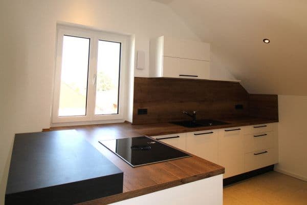 Pronájem bytu 4+1 97 m², Fasanenstr. 11, Manching, Bavorsko Pronájem bytu 4+1 97 m², Fasanenstr. 11, Manching, Bavorsko