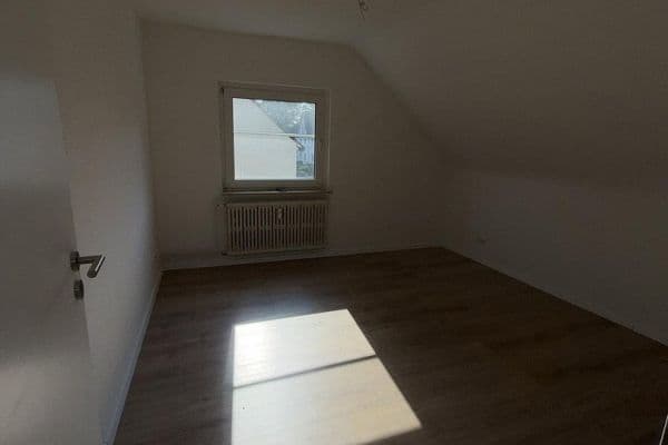 Pronájem bytu 3+1 54 m², Märkische Straße 5, Wetter Ruhr Pronájem bytu 3+1 54 m², Märkische Straße 5, Wetter Ruhr