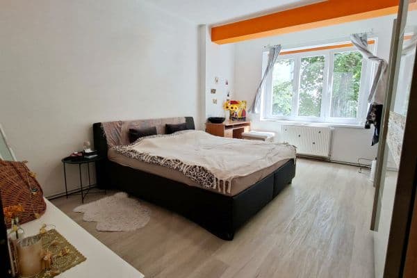 Prodej bytu 2+kk 46 m², Viklefova, Praha, Praha Prodej bytu 2+kk 46 m², Viklefova, Praha, Praha