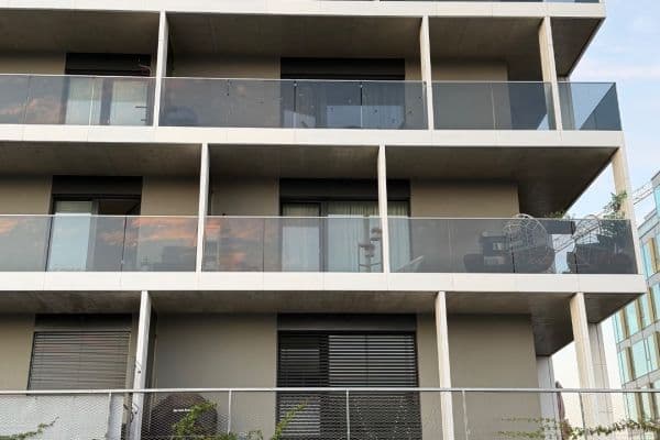 Pronájem garáže 12 m², Sokolova, Praha Pronájem garáže 12 m², Sokolova, Praha