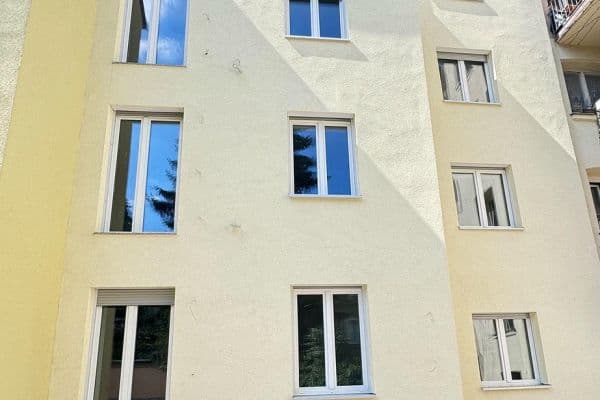 Pronájem bytu 3+1 70 m², Erlangerstraße 91, Fürth Pronájem bytu 3+1 70 m², Erlangerstraße 91, Fürth