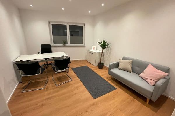 Pronájem kanceláře 35 m², Hermann-Oberth-Straße 23, Putzbrunn, Bavorsko Pronájem kanceláře 35 m², Hermann-Oberth-Straße 23, Putzbrunn, Bavorsko