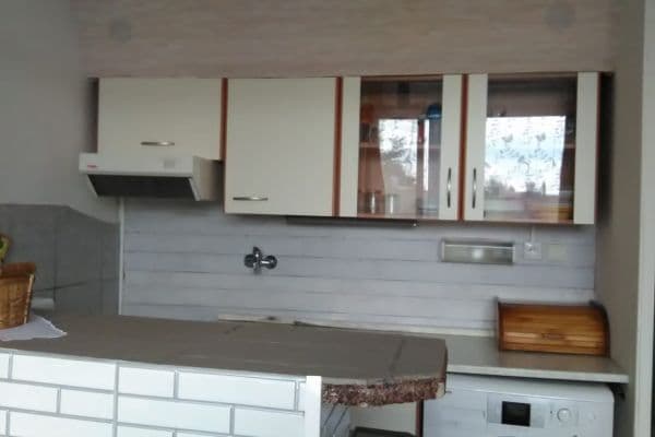 Pronájem bytu 1+1 36 m², Krušnohorská, Chlumec Pronájem bytu 1+1 36 m², Krušnohorská, Chlumec