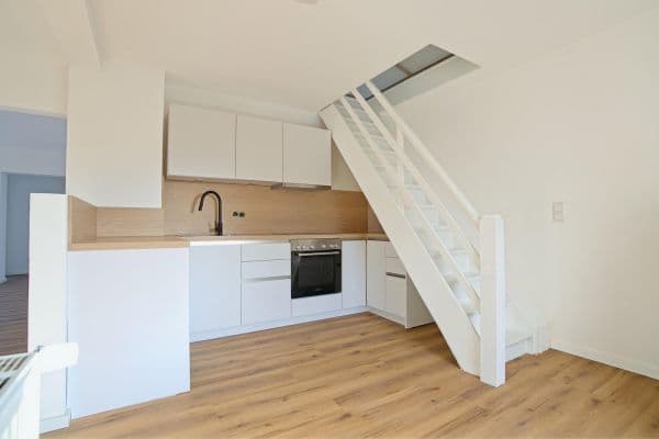 Pronájem bytu 4+1 102 m², Herrenruhmweg 9, Trittau Pronájem bytu 4+1 102 m², Herrenruhmweg 9, Trittau