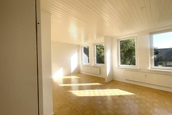 Pronájem bytu 3+1 63 m², Carlstraße 22, Neumünster Pronájem bytu 3+1 63 m², Carlstraße 22, Neumünster