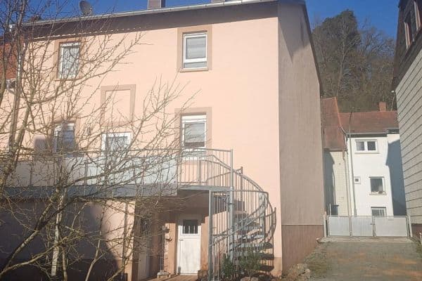 Prodej domu 114 m², pozemek 464 m², Kaiserslautern Erfenbach, Porýní-Falc Prodej domu 114 m², pozemek 464 m², Kaiserslautern Erfenbach, Porýní-Falc