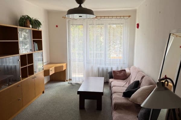 Pronájem bytu 2+1 55 m², Púchovská, Praha Pronájem bytu 2+1 55 m², Púchovská, Praha