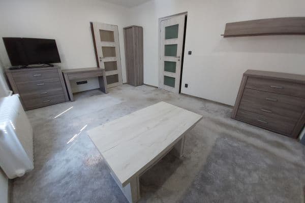 Pronájem bytu 3+1 55 m², Ve Svahu, Karviná Pronájem bytu 3+1 55 m², Ve Svahu, Karviná