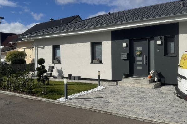 Prodej domu 121 m², pozemek 664 m², Geisingen Prodej domu 121 m², pozemek 664 m², Geisingen
