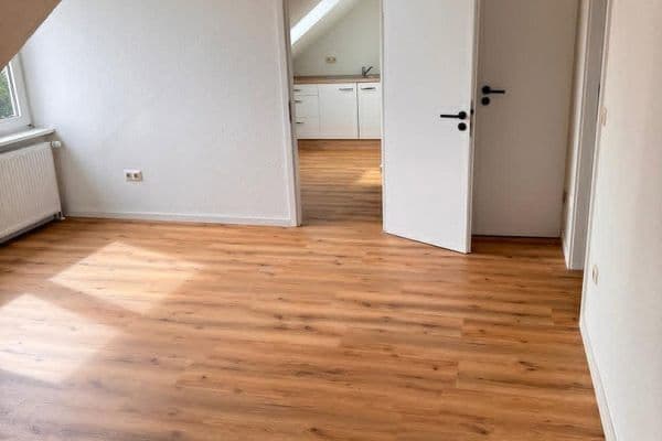 Pronájem bytu 3+1 50 m², Koblenzer Straße 17, LÖHNE-GOHFELD Pronájem bytu 3+1 50 m², Koblenzer Straße 17, LÖHNE-GOHFELD