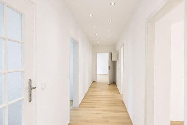 Prodej bytu 4+1 111 m², Niederstraße 9, Recklingenhausen Prodej bytu 4+1 111 m², Niederstraße 9, Recklingenhausen
