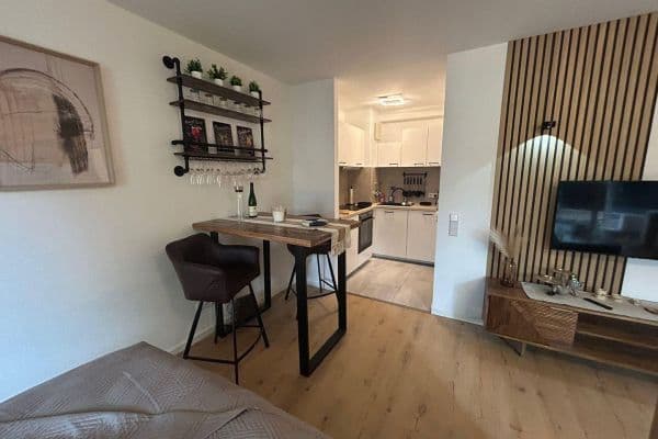 Pronájem bytu 1+1 42 m², Kastanienallee 19b, Berlin, Berlín Pronájem bytu 1+1 42 m², Kastanienallee 19b, Berlin, Berlín