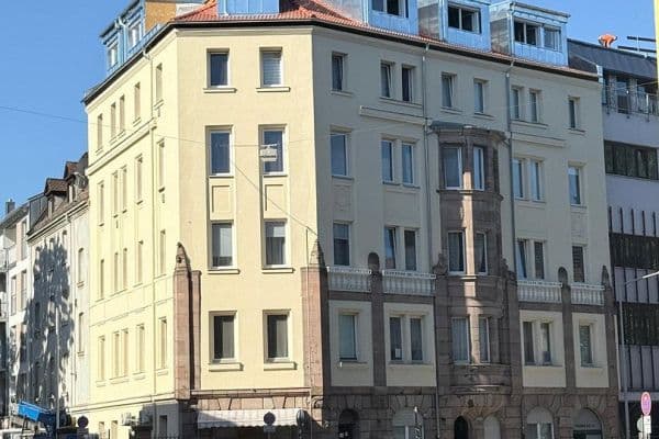 Pronájem bytu 4+1 85 m², Stromerstr. 1/1A, Nürnberg, Bavorsko Pronájem bytu 4+1 85 m², Stromerstr. 1/1A, Nürnberg, Bavorsko