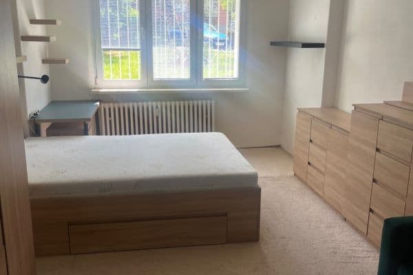 Prodej bytu 2+1 66 m², Tenisová, Praha Prodej bytu 2+1 66 m², Tenisová, Praha